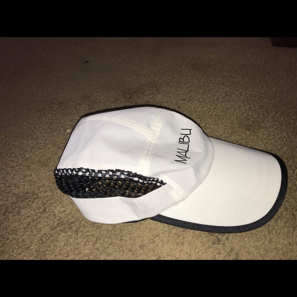 Hat - Picture 3 of 4